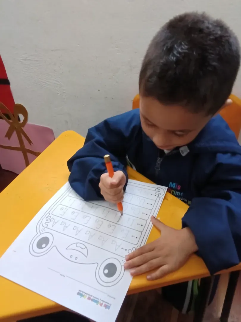 “Pequeños Astronautas del Saber: Viaje entre letras y números” continuación